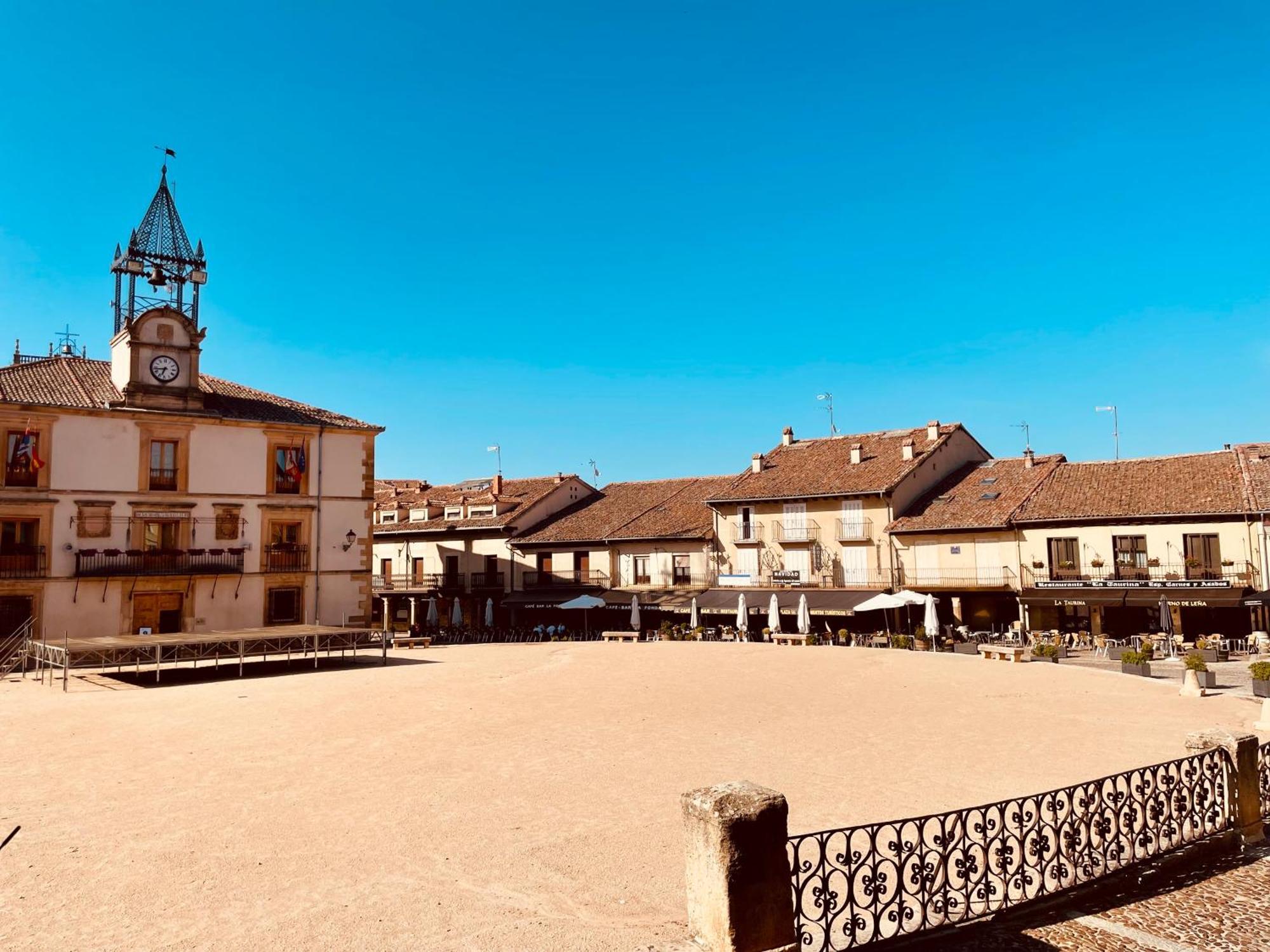 Apartamento Marcajada Riaza Luaran gambar